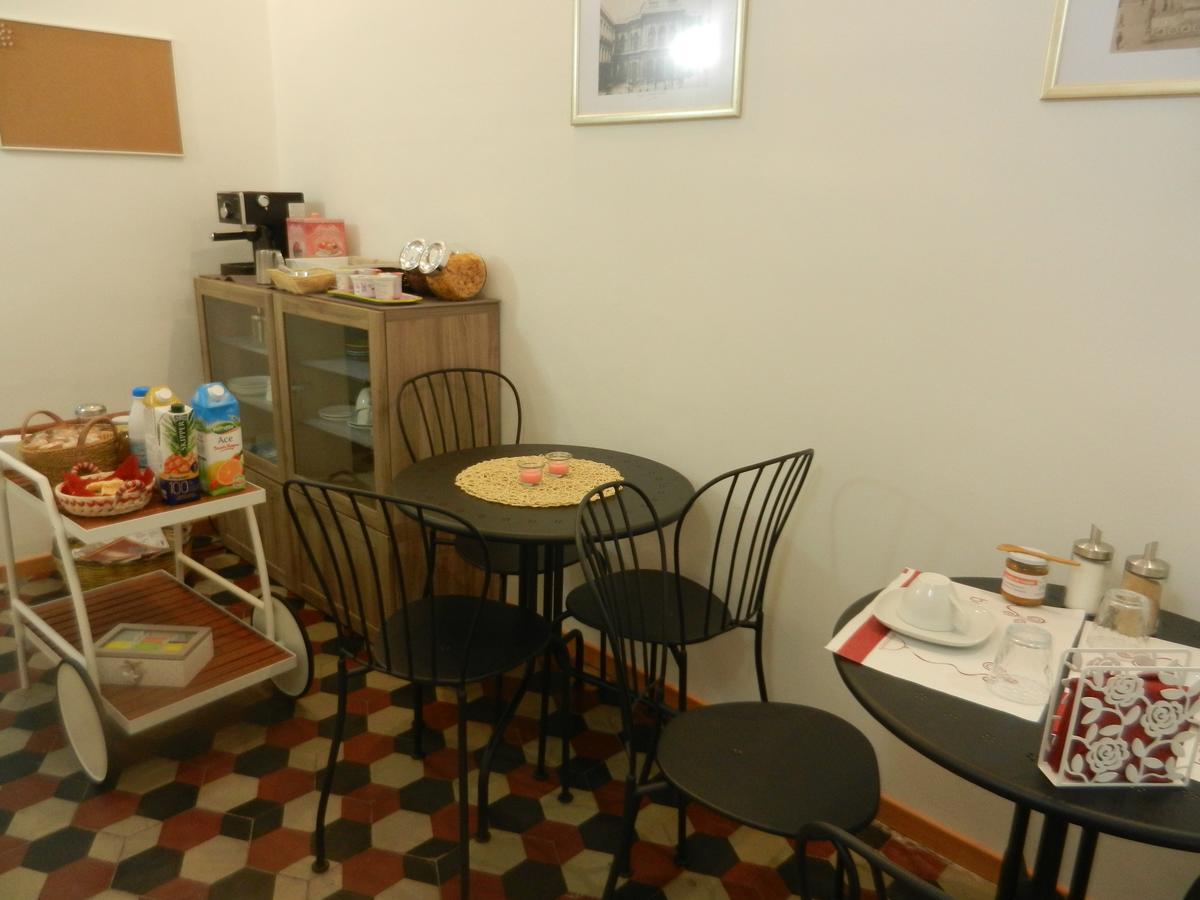 B&B A Casa Di Giosi คาตาเนีย ภายนอก รูปภาพ