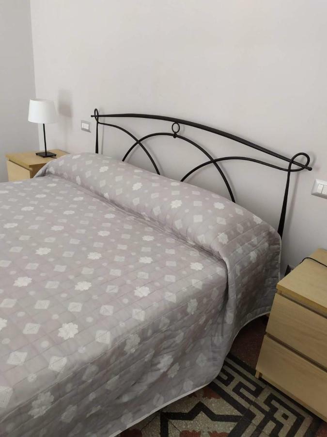 B&B A Casa Di Giosi คาตาเนีย ภายนอก รูปภาพ